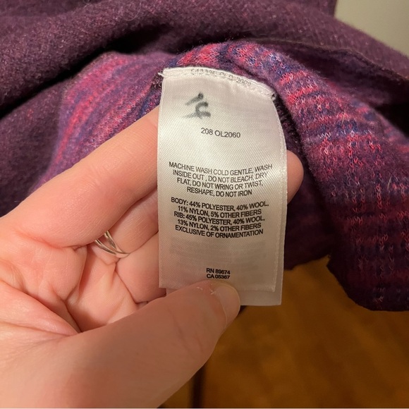 MOUNTAIN HARDWEAR ~. Women’s Purple Wool Blend Popover Pullover Sweater - Picture 5 of 7